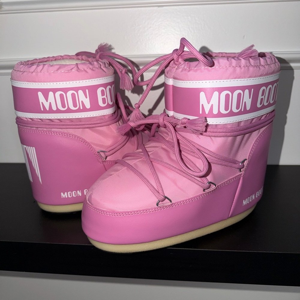 Moon Boot Vibrant Pink Winter Boots